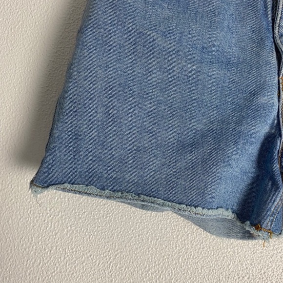 Vintage Jean Shorts - Picture 4 of 10